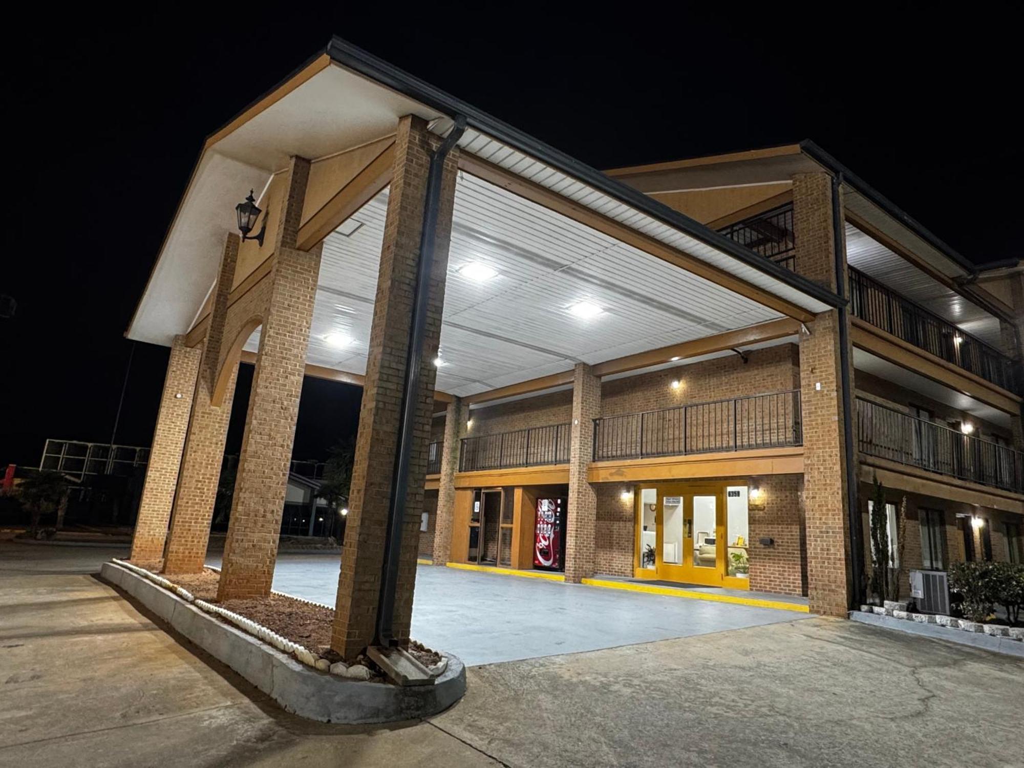 American Inn And Suites - Atlanta Airport Jonesboro I-75 Екстериор снимка